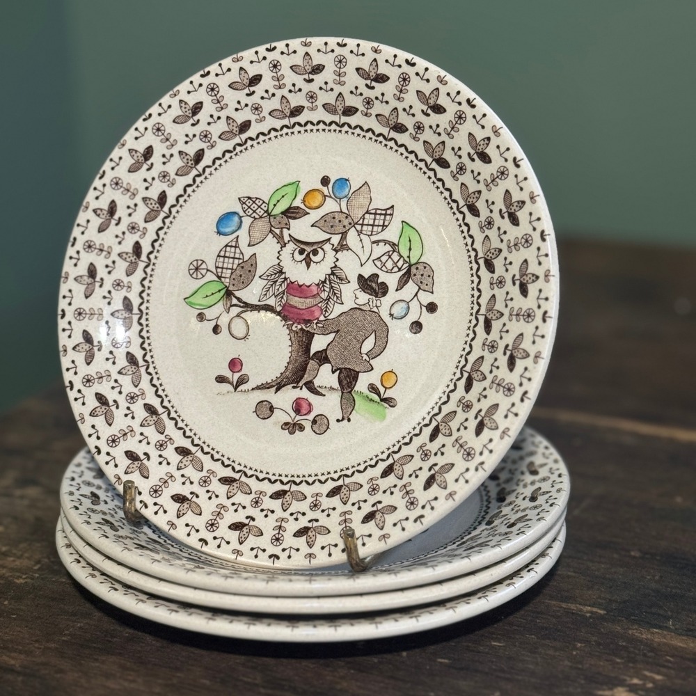 Johnson Brothers Sugar and Spice Ironstone Plates Set of‎ 4 Owl Folk Art England